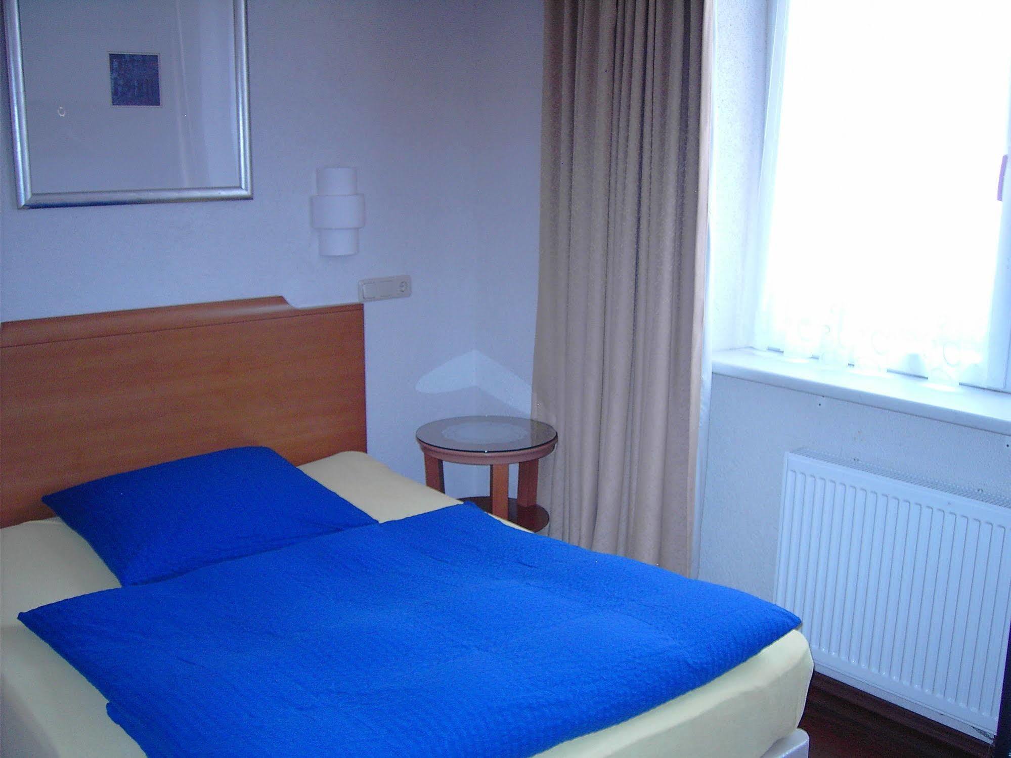 Hessisches Haus Hotel Rossdorf  Bagian luar foto